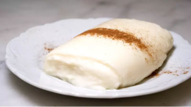 Tavuk Göğsü Tarifi: Osmanlı'dan Günümüze Gelen İpeksi Tatlı Nasıl Yapılır?