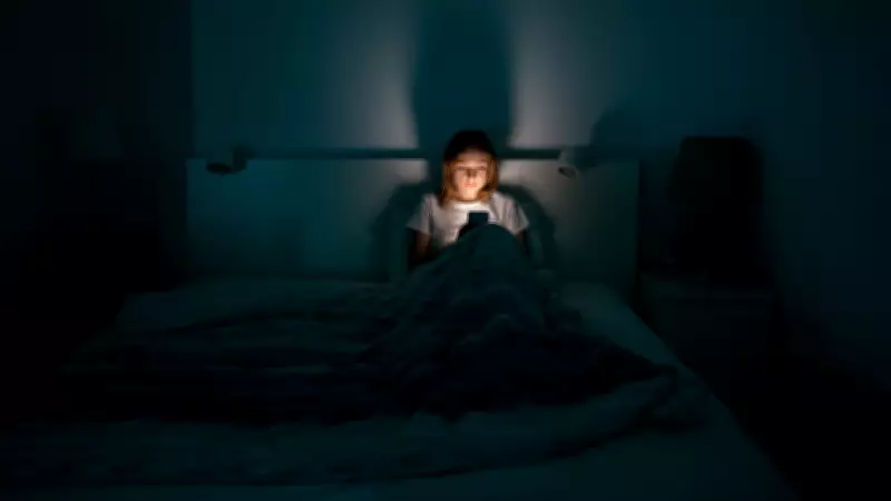 Telefonla Uyumanın Gizli Sağlık Riskleri: Uzmanlar Uyarıyor!