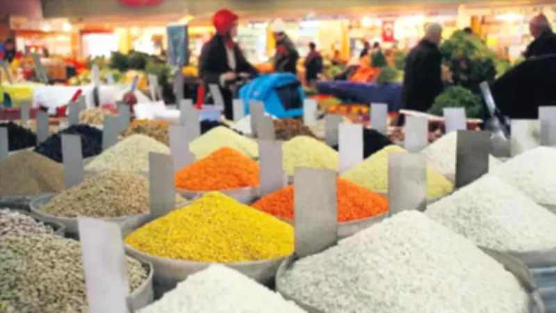 Ticaret Bakanlığı'ndan Gıda Fiyatlarına Müdahale: İhracat Kısıtlamaları ve Vergi İndirimleri