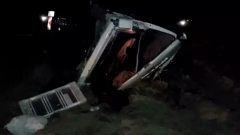 Tokat'ta Minibüs Devrildi: Sürücü Yaralandı, İnceleme Başlatıldı