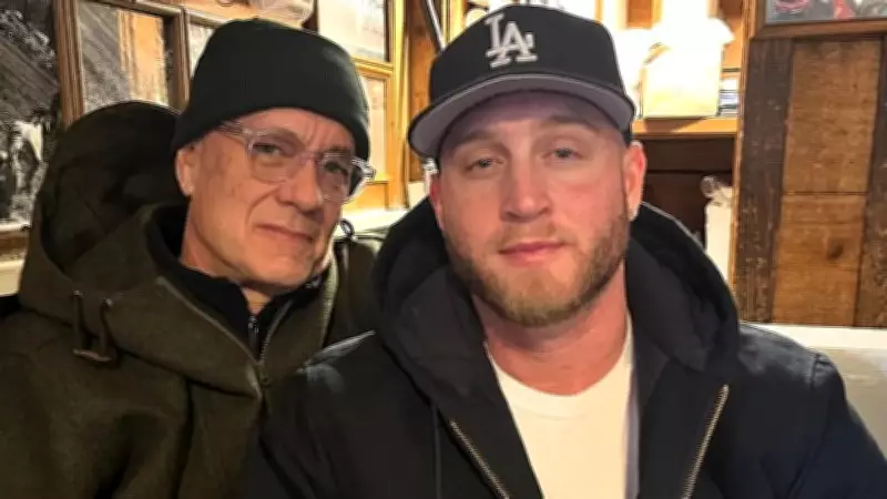 Tom Hanks'in Oğlu Chet, Pasaport Sorunu Nedeniyle ABD'ye Alınmadı