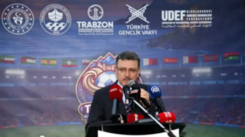 Trabzon'da 2. Uluslararası Futbol Turnuvası Başladı: Ahmet Metin Genç'ten Barış Çağrısı