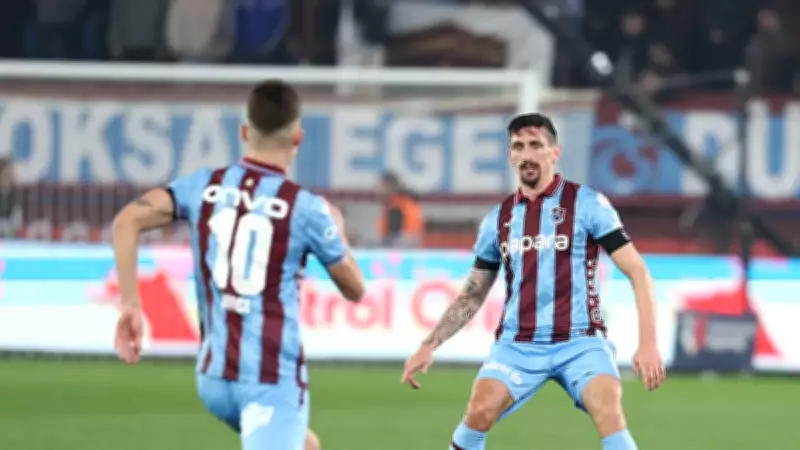 Trabzonspor'da Sarı Kart Alarmı: Galatasaray Derbisi İçin Kritik 4 İsim