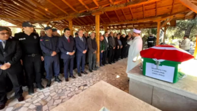 Trafik Kazasında Hayatını Kaybeden Uzman Onbaşı Mustafa Taş, Memleketinde Törenle Defnedildi