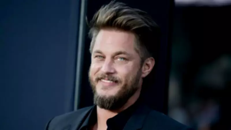 Travis Fimmel ve Ailesi İstanbul Boğazı'nı Gezdi, Hayran Kaldı
