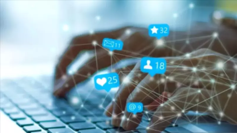 Türkiye İnternette Haftalık 41 Saati Aştı: Dijital Mesai Rekor Kırdı