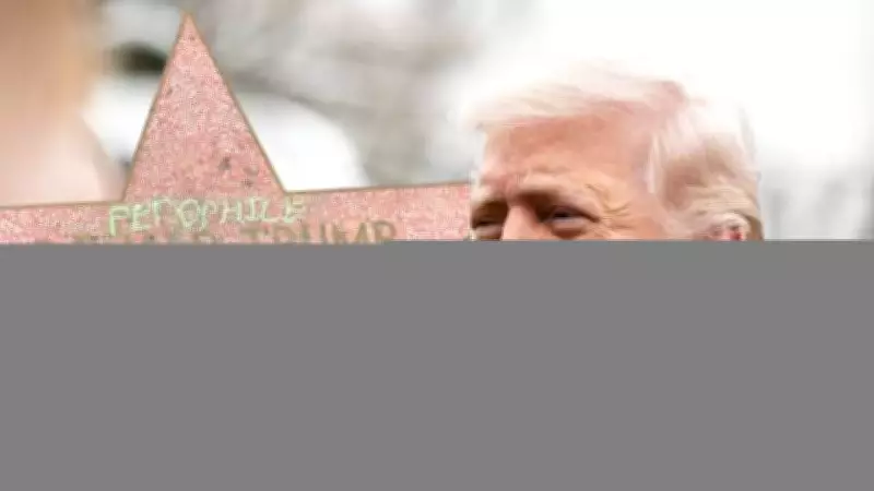 Trump'ın Hollywood Yıldızına Yeni Protesto: 'Pedofil' ve 'Savaş Suçlusu' Yazıldı