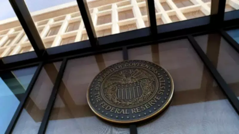 Trump'tan Fed'e Sert Çıkış: 'Hemen Özel Toplantı Yapıp Faiz İndirsinler'