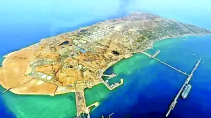 Trump'tan Kritik Açıklama: Hark Adası'na Hava Harekatı Düzenlendi