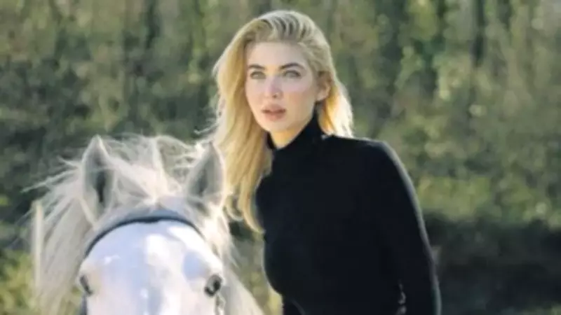 Ulaş Tuna Astepe ve İrem Haznedar İlişkisi: Aşk Gerçek mi Yoksa Reklam mı?