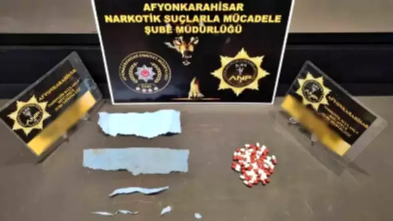 Uyuşturucu Operasyonunda 7 Tutuklama: Peçeteye Emdirilmiş Uyuşturucu Ele Geçirildi