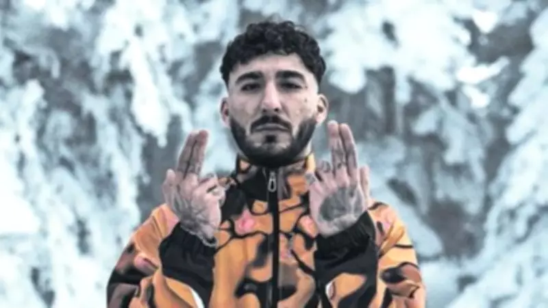 Uzi'nin Yeni Şarkısı 'Yaşıyoken Anla' Dijital Platformlarda Zirvede