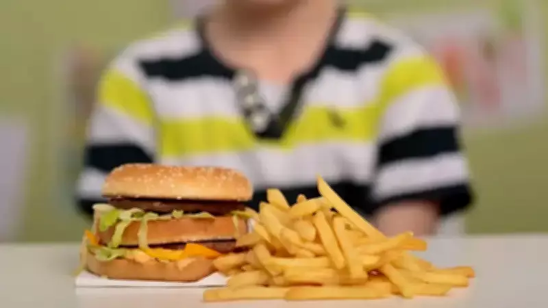 Uzman Uyardı: Az Pişmiş Et Böbrek Yetmezliğine Yol Açabilir