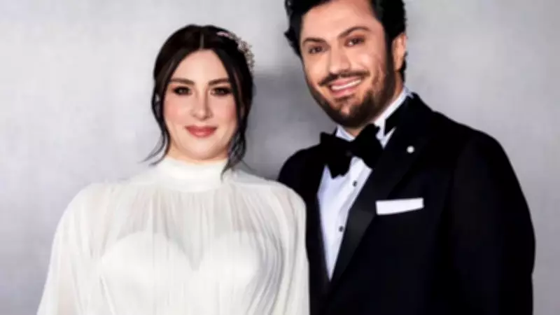 Yasemin Sakallıoğlu ve Eşi Evlilik Yıl Dönümünü Galatasaray Maçında Kutladı