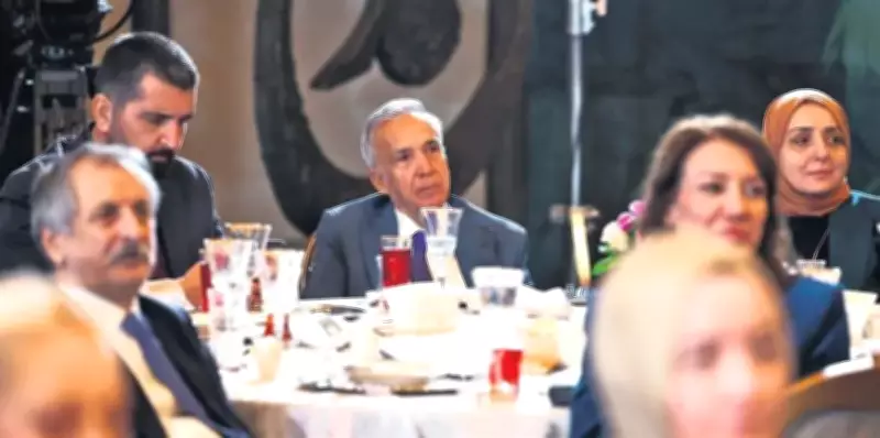 Yavuz Donat'tan İftar Gözlemleri: Yalan Çağı ve Gündem Farkı