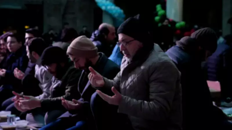 YediHilal'den Şehzadebaşı Camisi'nde Geleneksel Medine Usulü İftar