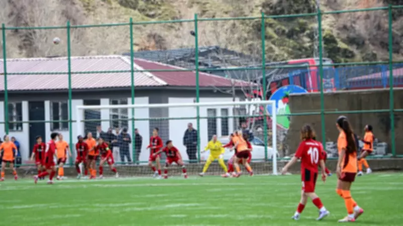 Yüksekovaspor ve Trabzonspor Kadın Süper Lig'de Berabere Kaldı