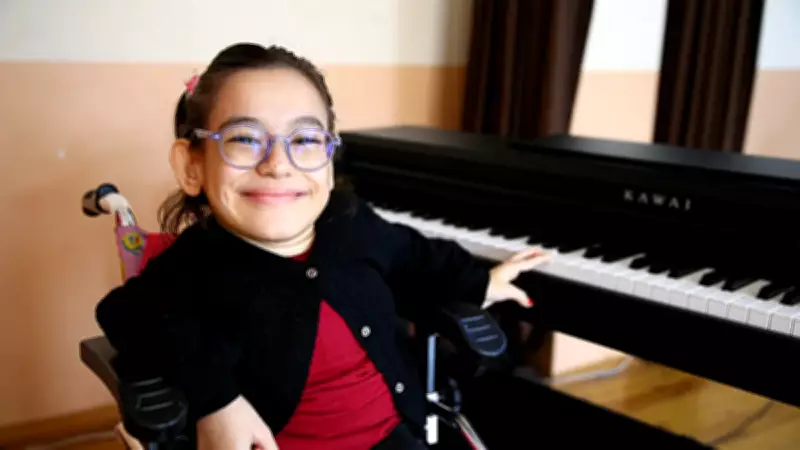 Zeynep Duru'nun Azmi: Cam Kemik Hastalığına Rağmen Piyano Hayali