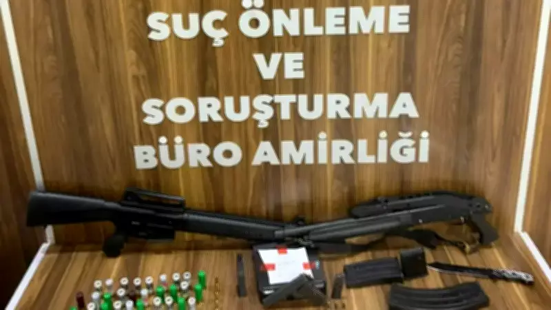 İzmir'de Şiddet ve Zorla Sözleşme İmzalatma İddiası: 3 Şüpheli Gözaltında