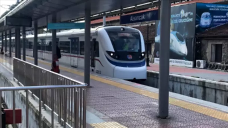 İzmir'de Ulaşıma Büyük Zam: İZBAN, ESHOT ve Deniz Yolu Ücretleri Artıyor