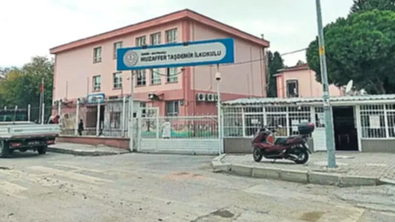 İzmir'deki Bu Okulda Zil Sesi Yerine Kuş Cıvıltıları Duyuluyor