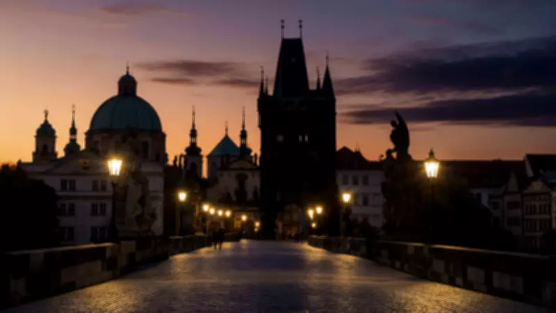 İzzet Keribar'ın Prag ve Bohemya Fotoğrafları Sergisi Sanatseverlerle Buluşuyor