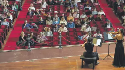 Amsterdam'da Öğrenciler Klasik Müzikle Ders Performansını Artırıyor