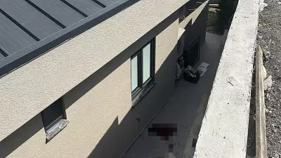 Arkadaşlarıyla Sohbet Ederken 4 Metreden Düştü: Ağır Yaralı