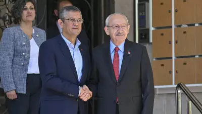 CHP Lideri Özgür Özel, Kılıçdaroğlu ve Kaftancıoğlu'nu Takip Etmeyi Bıraktı