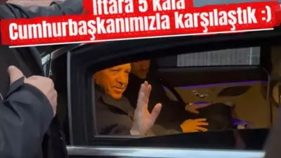 Cumhurbaşkanı Erdoğan, Trafikte İftariyelik Dağıtan AK Gençlik Üyeleriyle Sohbet Etti