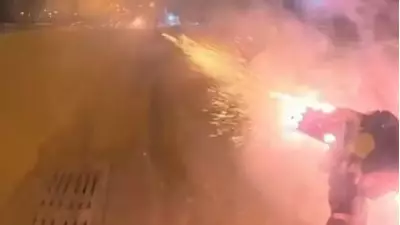 Diyarbakır'da Motosikletli, Havai Fişeklerle Arkadaşlarına Şaka Yaptı!