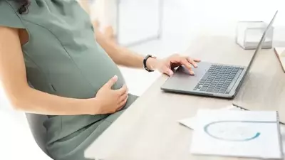 Doğum İzni 24 Haftaya Çıkıyor: TBMM'ye Sunulan Yeni Düzenleme Detayları