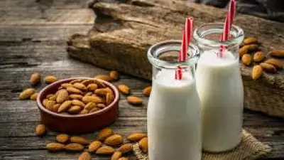 Evde Badem Sütü Yapımı: Doğal, Kolay ve Lezzetli Tarif