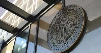 Fed Yetkilileri Uyardı: Faiz İndirimleri Öncesi Enflasyondaki Baskılar Azalmalı