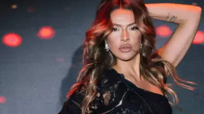 Hadise'nin Şeffaf Sahne Kostümü Kıbrıs'ta Gündem Oldu