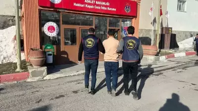 Hakkari'de Kesinleşmiş Hapis Cezalı 7 Kişi Yakalandı ve Cezaevine Teslim Edildi