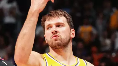 NBA'de Tarihi Gece: Doncic'in 60 Sayılık Performansı Lakers'a Zafer Getirdi