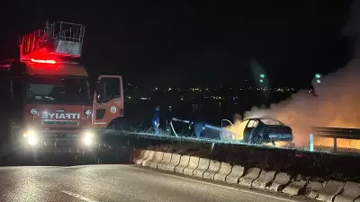 Seyir Halindeki Otomobil Aniden Alev Aldı, Sürücü Şans Eseri Kurtuldu