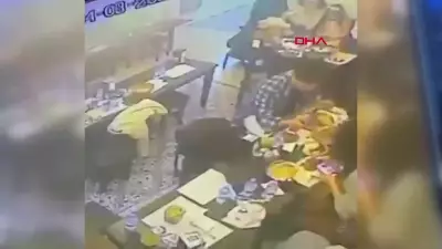 Taksim'de Kebaptan Çıkan Böcek Müşterinin Dudağını Isırdı, İşletme Sahibi Gözaltına Alındı