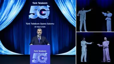 Türk Telekom 5G'yi Sanatla Buluşturdu: Müslüm Gürses Hologramla Sahneye Çıktı