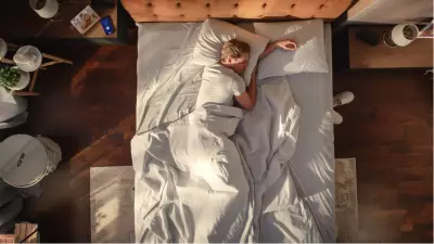 Uyanır Uyanmaz Telefona Bakmayın! İlk 30 Dakikanın Kritik Önemi