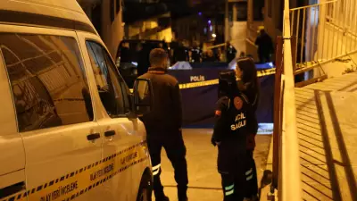 İzmir'de Eski Eşini Öldüren Zanlı Tartışma Sonrası İntihar Etti