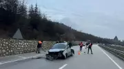 Amasya'da Trafik Kazası: Aynı Aileden 4 Kişi Yaralandı, 2'si Ağır
