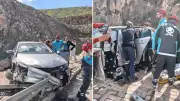 Şanlıurfa'da Kontrolü Kaybeden Otomobil Bariyerlere Çarptı: 3 Yaralı