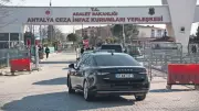 Antalya'da İhale Operasyonu: Eski Belediye Başkanı ve Yardımcısı Tutuklandı