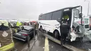 Başakşehir'de Zincirleme Trafik Kazası: Yaralılar Var, Ekipler Müdahale Ediyor