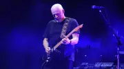 David Gilmour'un Gitarı Rekor Kırdı: Pink Floyd Efsanesi 14,6 Milyon Dolara Satıldı