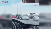 Diyarbakır'da Trafik Kavgası Kamerada: Yol Verme Tartışması Yumruklaştı!