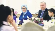 Erdoğan ve Eşi, Devlet Himayesindeki Çocuklarla İftarda Buluştu