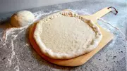Evde Mükemmel Pizza Hamuru Yapımı: Pratik Tarif ve Püf Noktaları